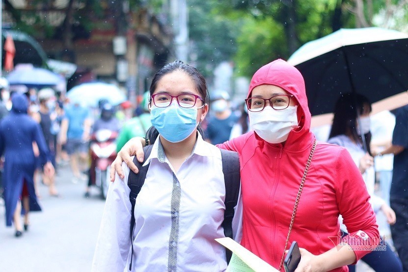 Lời giải đề Toán chuyên vào lớp 10 của Hà Nội năm 2021