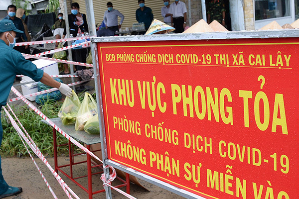 Người bán thịt heo nghi mắc Covid-19, Tiền Giang phong toả chợ Ba Dừa