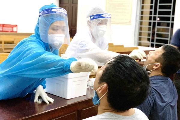 5 người một gia đình ở Hà Tĩnh dương tính nCoV liên quan điểm tắm công cộng