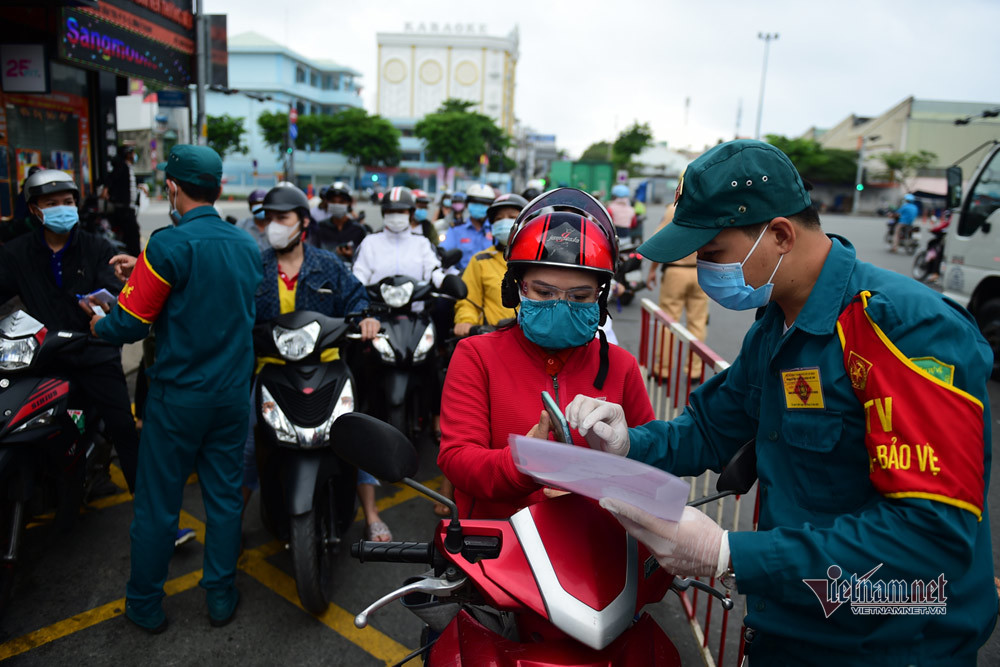 Sở Y tế đề xuất TP.HCM tiếp tục giãn cách xã hội 14 ngày