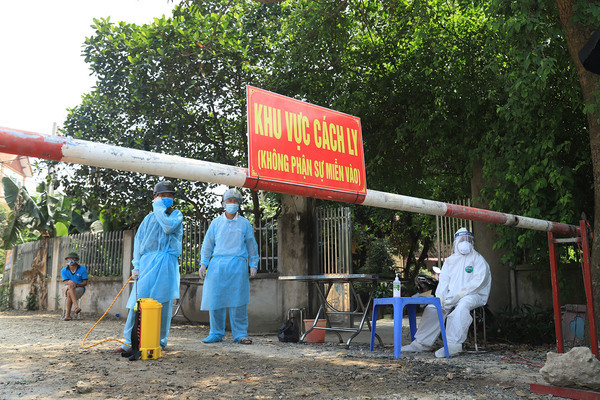 Hà Nội thêm 24 ca dương tính nCoV, chùm ca tại BV Phổi tiếp tục tăng