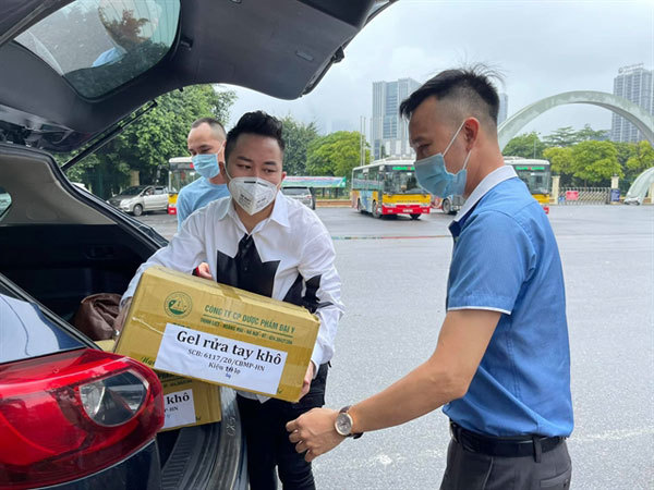 Artists honour frontline forces battling&nbsp;pandemic