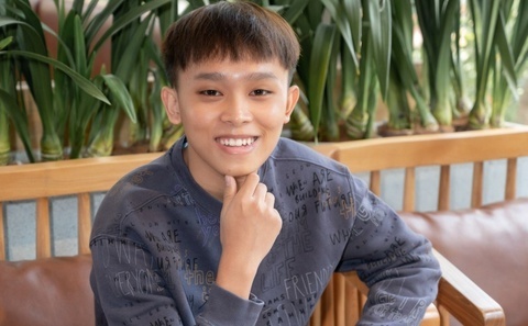 Mẹ Hồ Văn Cường: 'Tôi không biết gì về cát-xê của con vài năm qua'