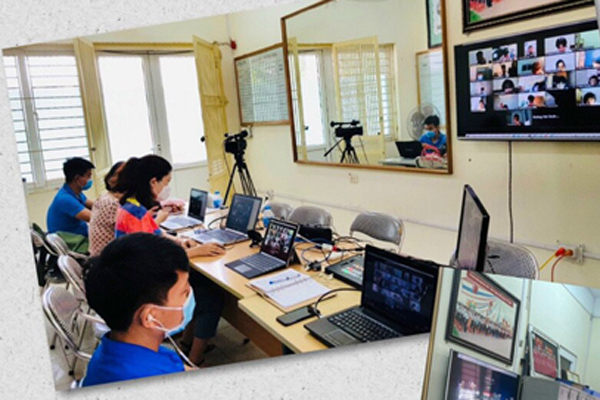 Trợ thủ số đặc biệt trong ‘năm học Covid’