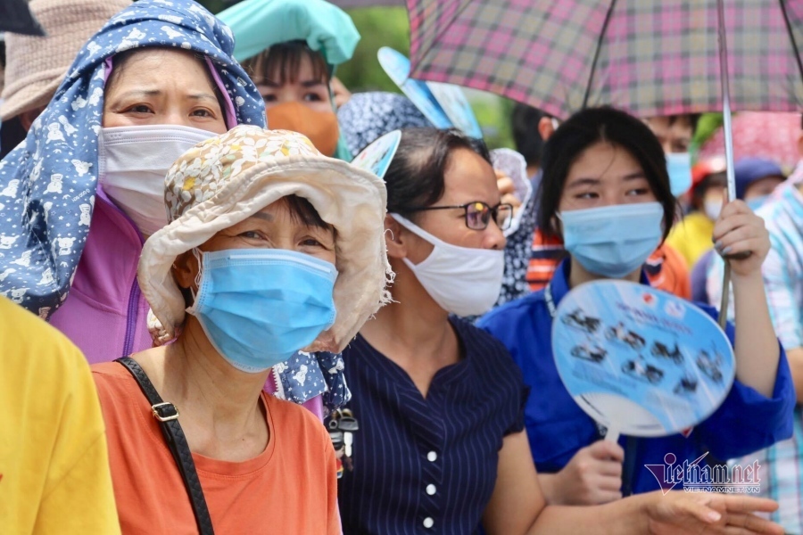 'Đua' vào lớp 10 trường chuyên, phụ huynh mất ngủ vì lo con stress