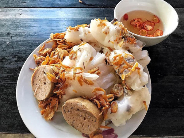 Nghe An’s 'banh muot' goes down a treat with pig’s tripe