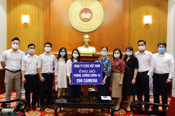 EZVIZ Việt Nam tặng 200 camera quan sát hỗ trợ phòng chống dịch