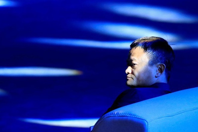 Xa rời kinh doanh, tỷ phú Jack Ma đang làm gì?