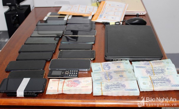 Bóc gỡ đường dây cá độ bóng đá nghìn tỷ ở Nghệ An