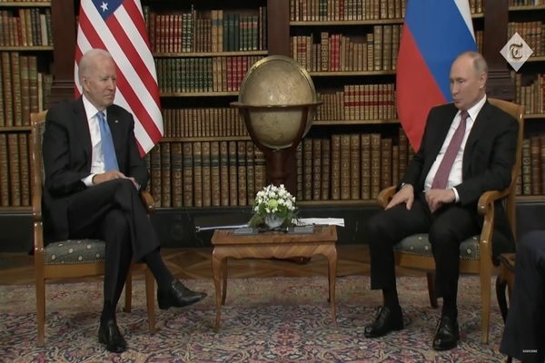 Lãnh đạo Nga-Mỹ chụp ảnh chung, bắt đầu tiến hành hội đàm