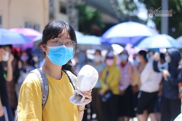 Đề Văn điều kiện vào lớp 10 Chuyên Sư phạm năm 2021