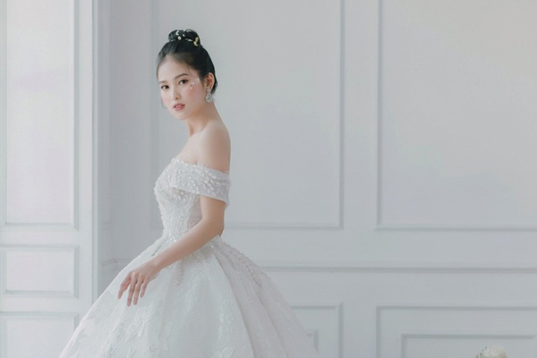 ‘Ngọt lịm tim’ những bộ ảnh cưới phong cách tối giản, tự nhiên