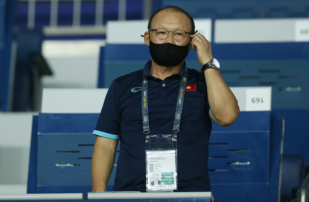 Tuyển Việt Nam: Phía sau tấm vé lịch sử và sự ưu tư của thầy Park