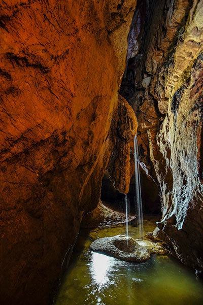 Discovering Cha Loi Cave in Quang Binh