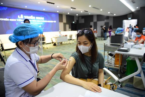 TP.HCM bắt đầu chiến dịch tiêm vắc xin Covid-19 lớn nhất