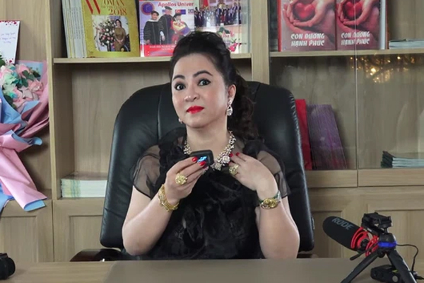 Bà Nguyễn Phương Hằng bị tạm hoãn xuất cảnh, luật định ra sao?