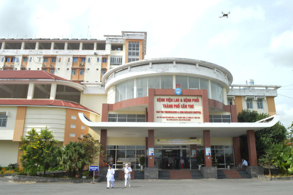 Nam sinh từ TP.HCM về Cần Thơ, dương tính nCoV trong khu cách ly