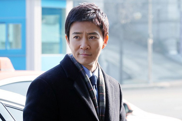 Tài tử 'Mối tình đầu' Choi Soo Jong bị chấn thương phải nhập viện