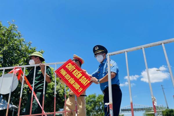 Hà Tĩnh kiểm điểm lãnh đạo Sở ra văn bản 'không tiếp nhận người đến từ TP Vinh'