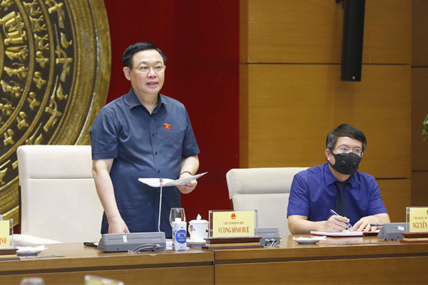 Nghiên cứu lập pháp khắc phục cho được tình trạng 'tuổi thọ' của luật ngắn