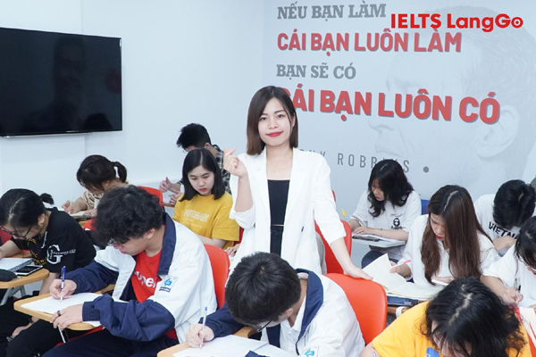 Giảng viên IELTS 8.0 chia sẻ phương pháp luyện thi đặc biệt ở LangGo