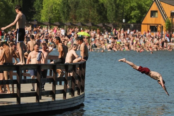 Thủ đô Nga trải qua ngày tháng 6 nóng nhất 120 năm qua