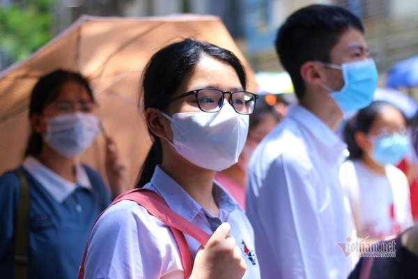 Bốn cách xem nhanh điểm thi vào lớp 10 năm 2021 ở Hà Nội