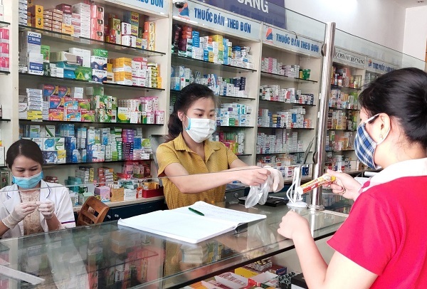 Khánh Hòa yêu cầu hiệu thuốc không bán thuốc hạ sốt cho người dân