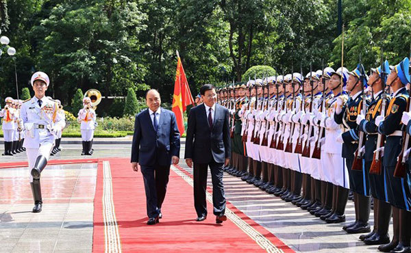 Welcome ceremony held for top Lao leader Thongloun Sisoulith