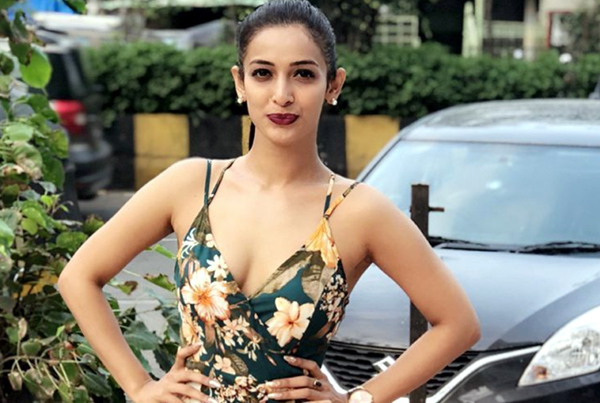 Người đẹp Ấn Độ bị bắt trong bữa tiệc ma túy