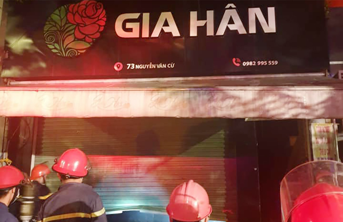 Cháy cửa hàng hoa ở TP Vinh, 4 người chạy ra cửa phụ thoát hiểm