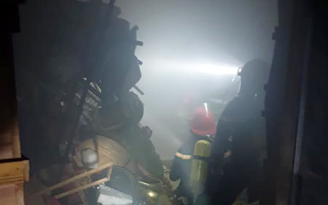 Cháy cửa hàng hoa ở TP Vinh, 4 người chạy ra cửa phụ thoát hiểm