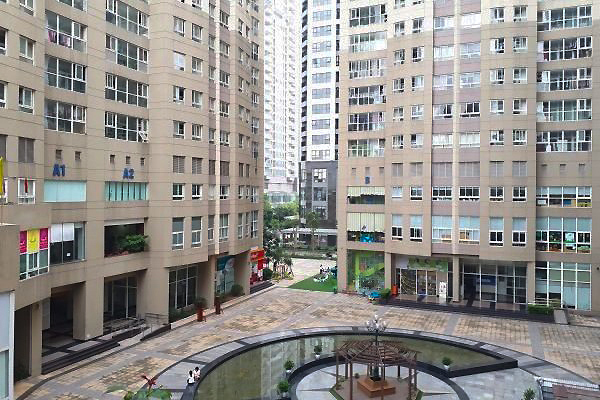 Cháu bé ở Hà Nội rơi từ tầng 11 chung cư xuống tử vong