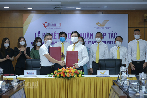 Vietnam Post is the general agent to collect fees for VietNamNet Premium services