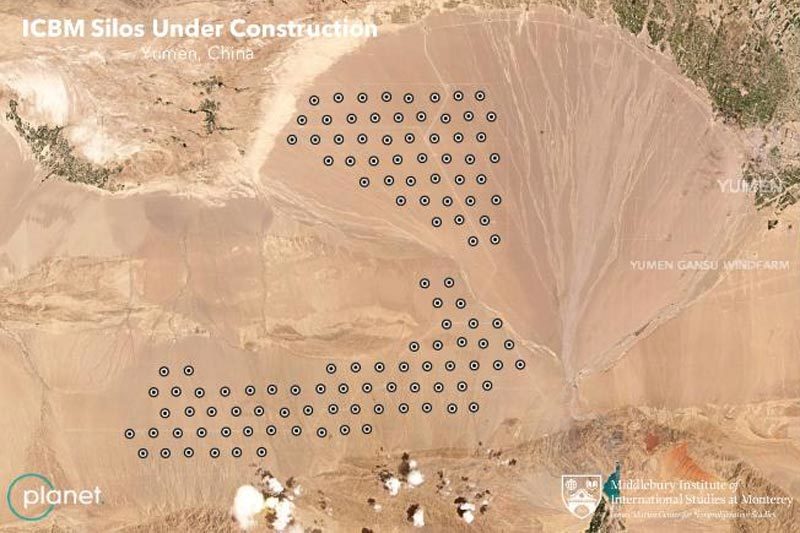 Trung Quốc đang xây hệ thống hầm chứa tên lửa ở sa mạc?