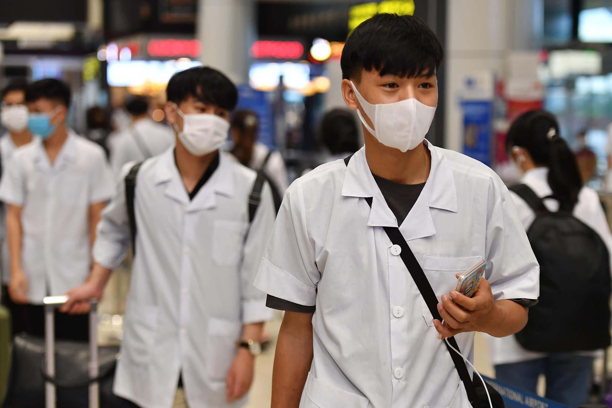 Hiệu trưởng lên tiếng chuyện sinh viên đi chống dịch ở TP.HCM