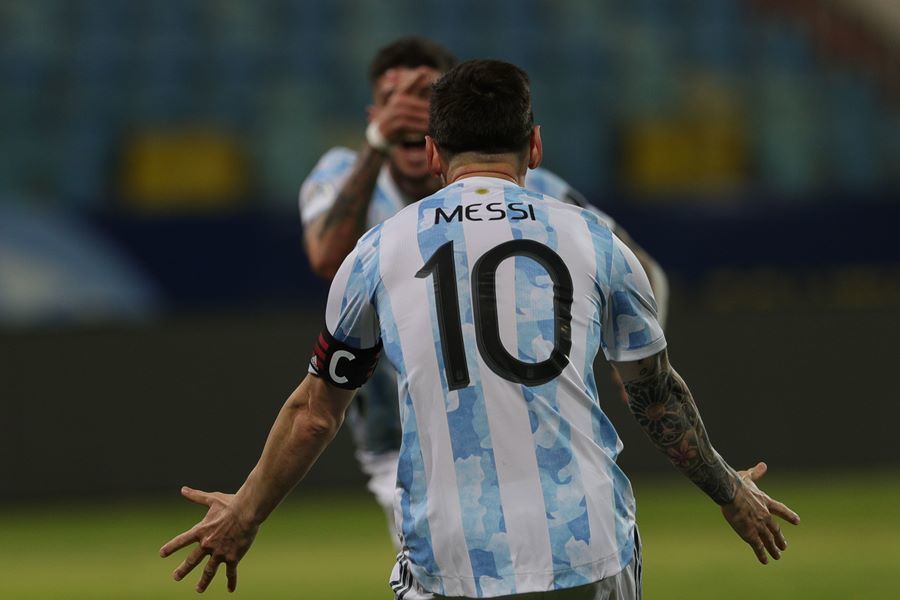 Video bóng đá Argentina 3-0 Ecuador: Người hùng Messi