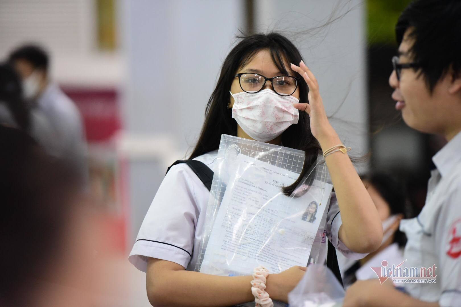 Phổ điểm môn Ngữ văn thi tốt nghiệp THPT 2021