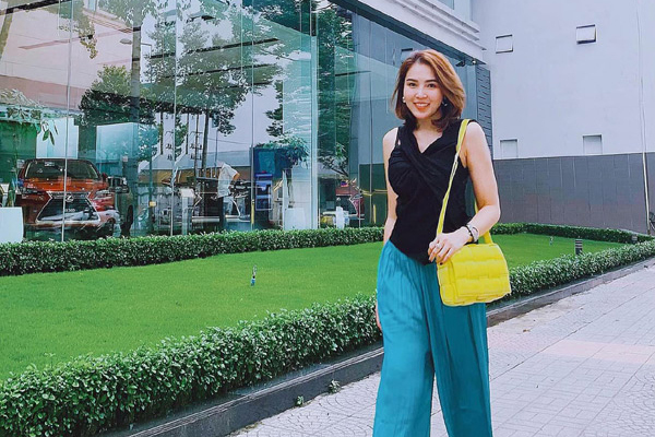 Bí quyết phối đồ ‘hack tuổi’ của cô chủ Minh Minh Shop VNXK