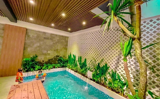 Nhà diện tích 50m2 vẫn có hồ bơi, vườn gác mái nhờ thiết kế tài tình