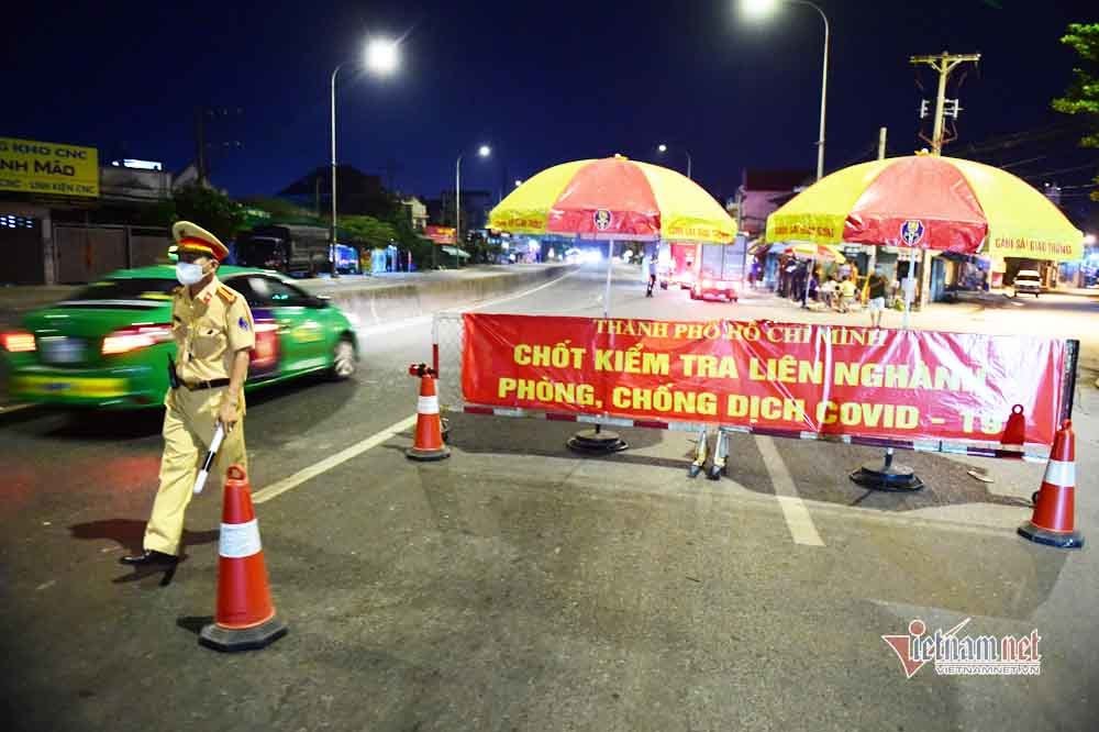 TP.HCM không cấp giấy thông hành, tái lập 157 chốt kiểm dịch