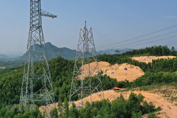 Đường dây 500kV mạch 3 dự kiến đóng điện cuối năm nay