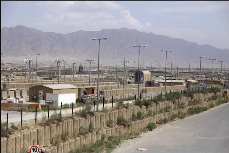 Mỹ tắt điện, lặng lẽ rời căn cứ ở Afghanistan lúc nửa đêm