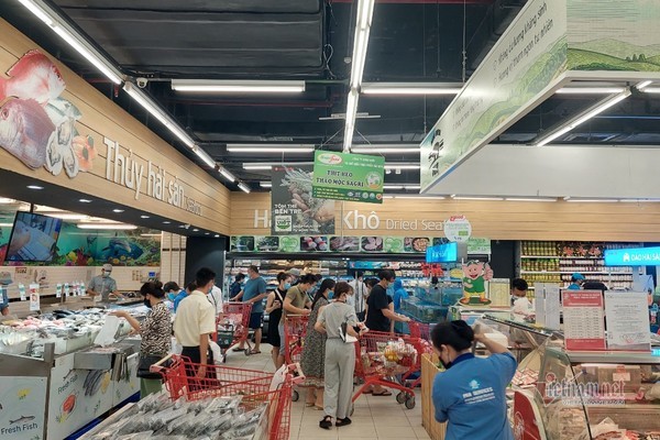 TP.HCM ghi nhận 3 ca dương tính nCoV liên quan siêu thị Lotte Mart quận 7