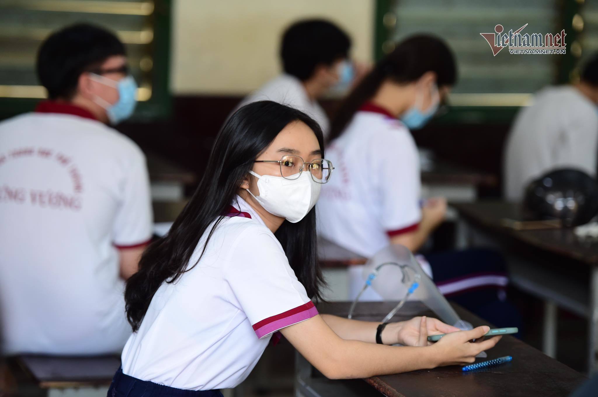 'Nín thở' tổ chức thi tốt nghiệp giữa bão dịch Covid-19