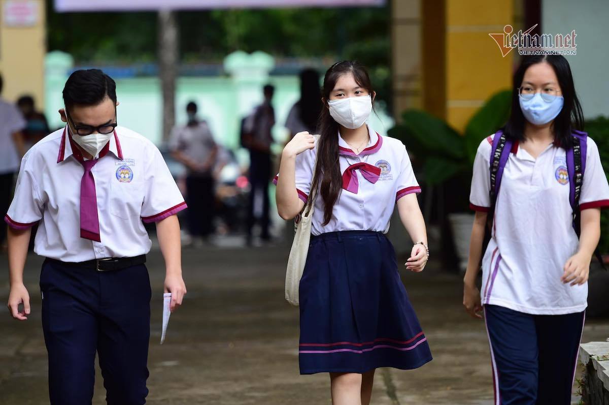 Điểm chuẩn, học phí ngành Logistics như thế nào?