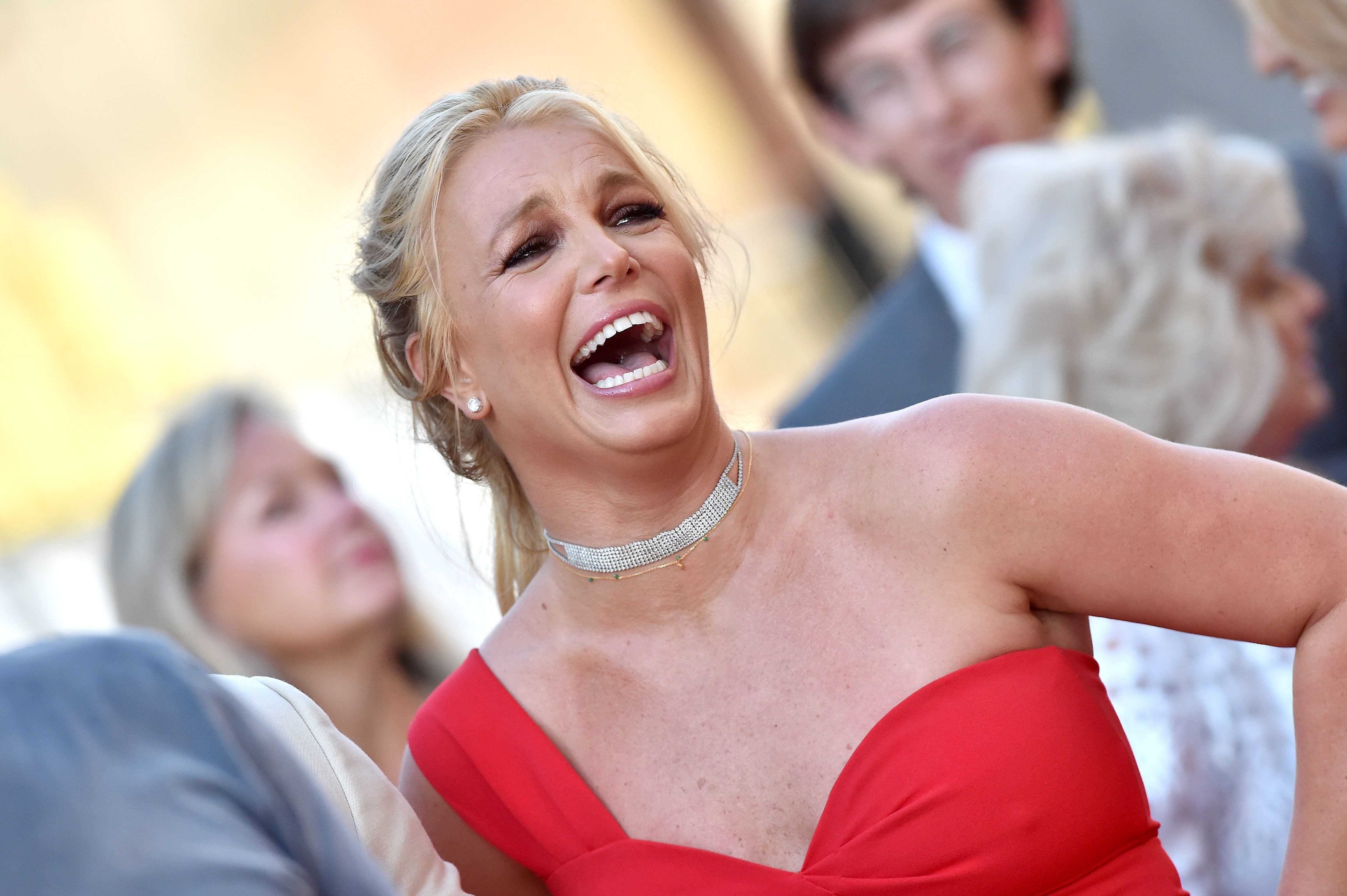 Britney Spears có kế hoạch 'chính thức nghỉ hưu' ở tuổi 40