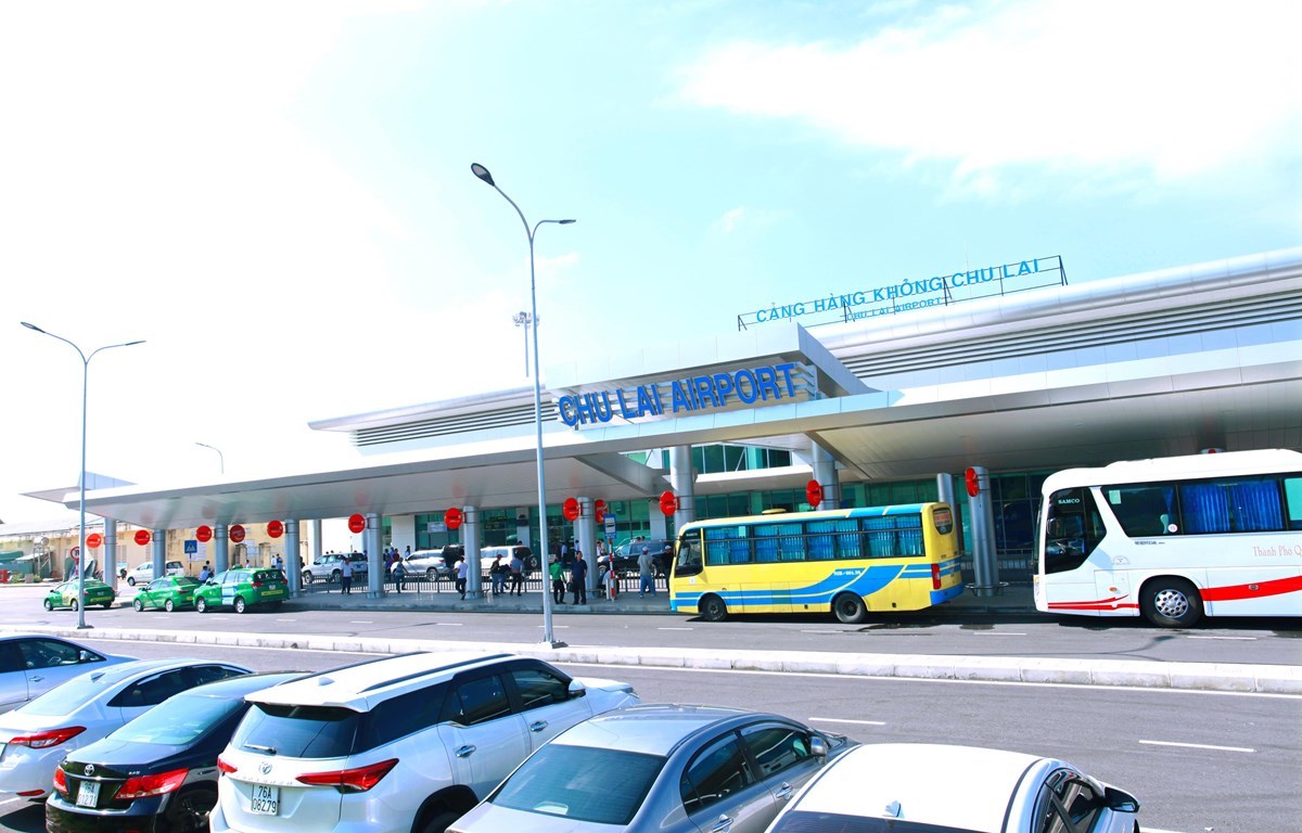 Quảng Nam phát triển Chu Lai thành sân bay trung chuyển khách quốc tế