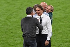 HLV Mancini nói gì khi Italy thắng Tây Ban Nha toát mồ hôi?