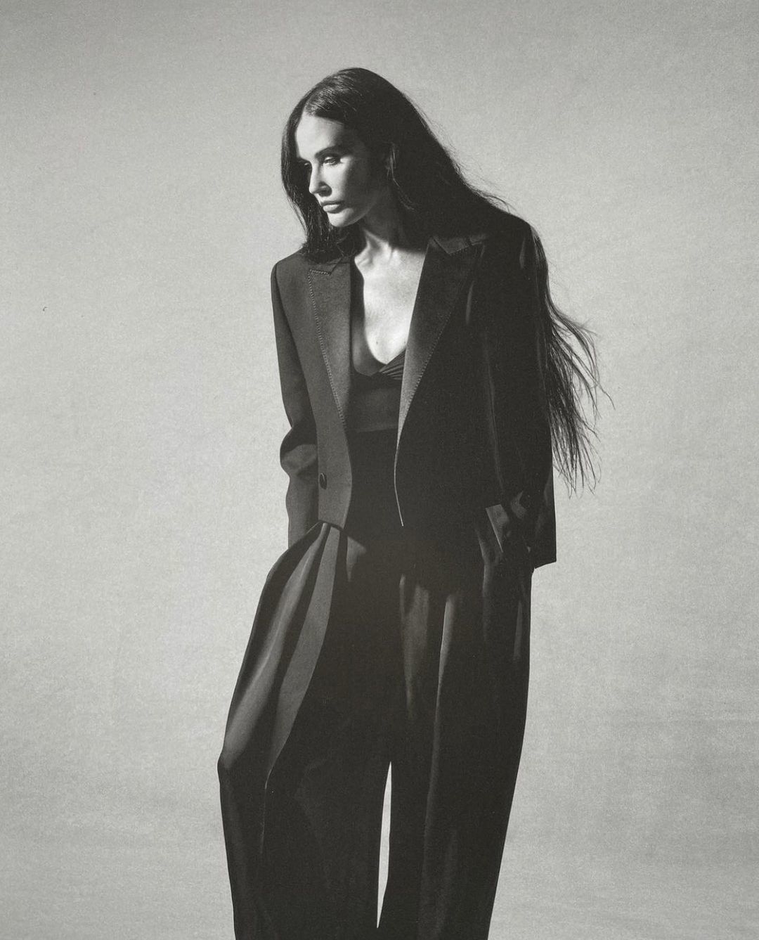 Demi Moore U60 vẫn cực kỳ quyến rũ